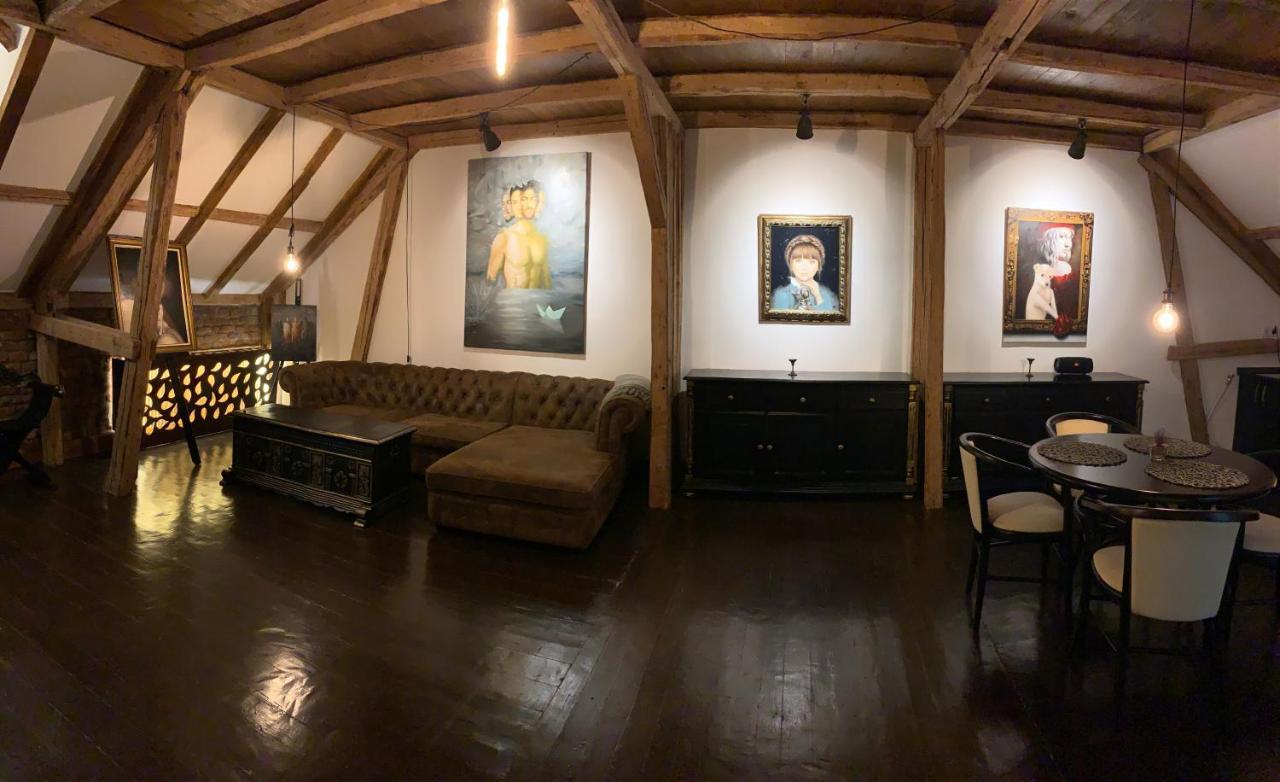 Gallery Loft Piatra Neamţ Buitenkant foto